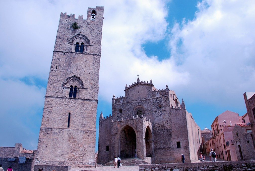 The Chiesa Matrice and its freestanding 28-metre bell tower.